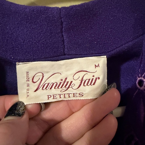 Vintage Purple Vanity Fair Embroidered Robe - Picture 3 of 8
